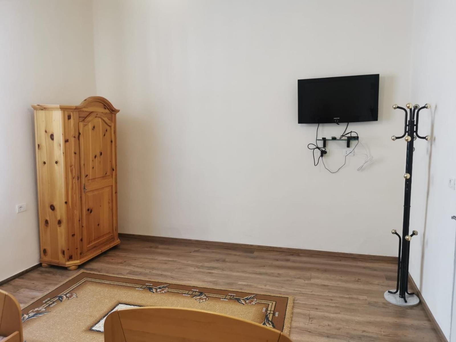 Gm Tirana Hostel Kültér fotó