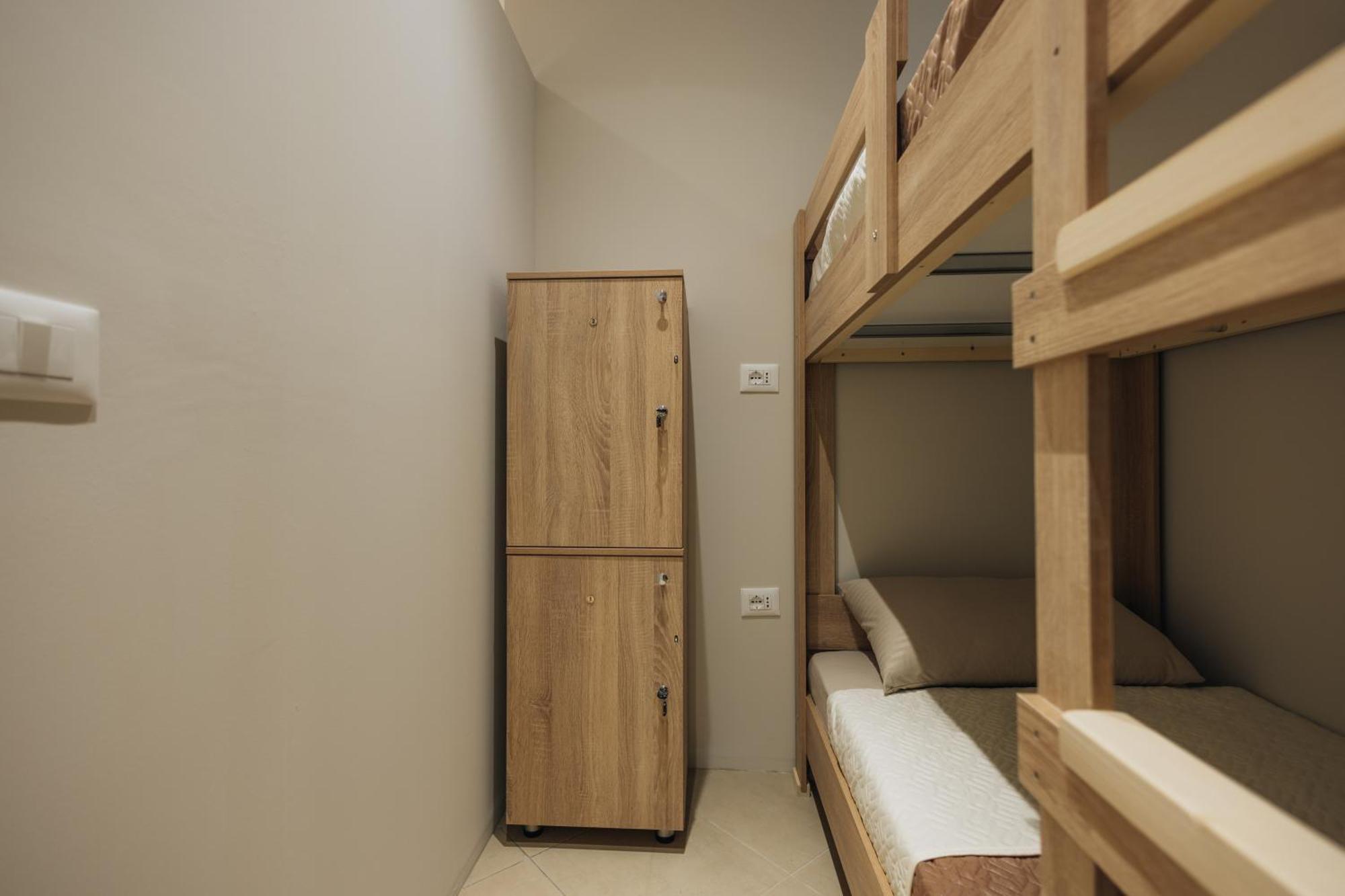 Gm Tirana Hostel Kültér fotó